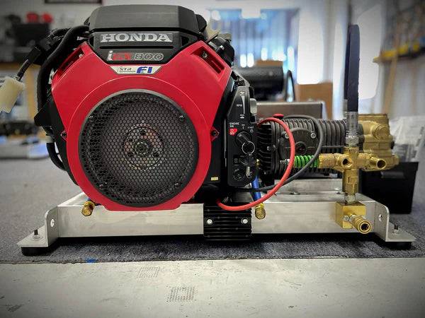 Bandit 10 gpm at 3500 psi Honda IGX800 With Comet Pump