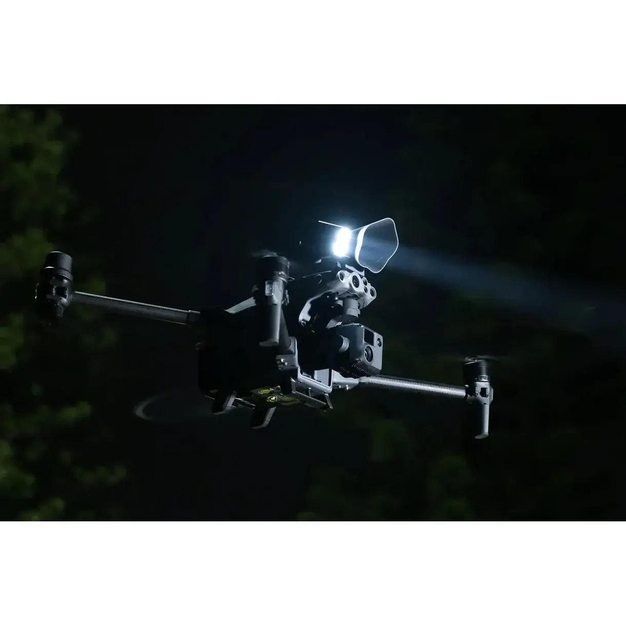 CZI LP12 Searchlight & Broadcasting System product image 3