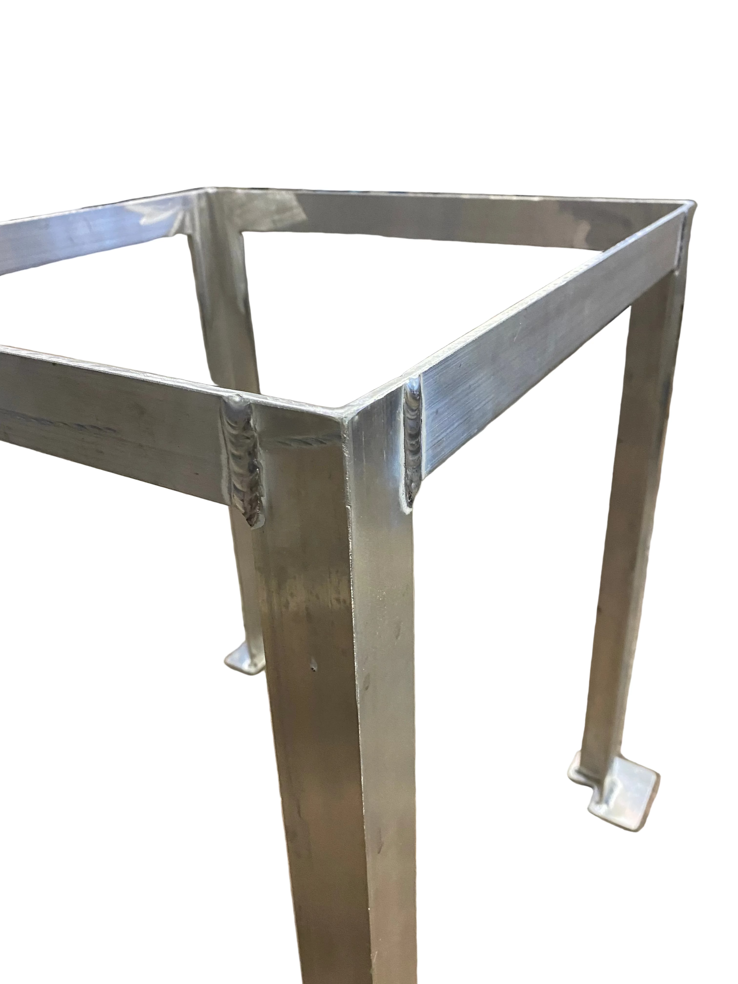 Tank bracket