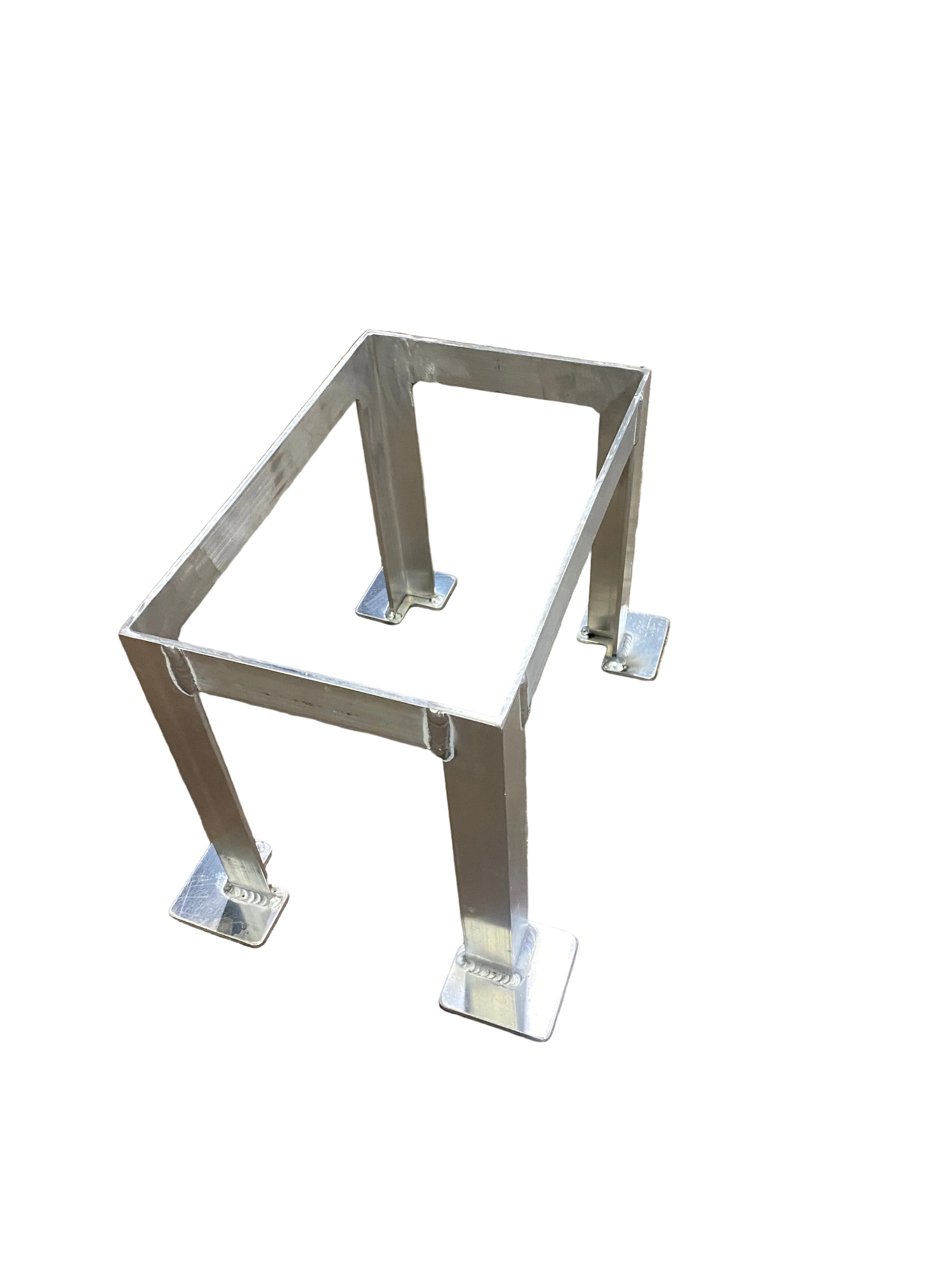 Tank bracket