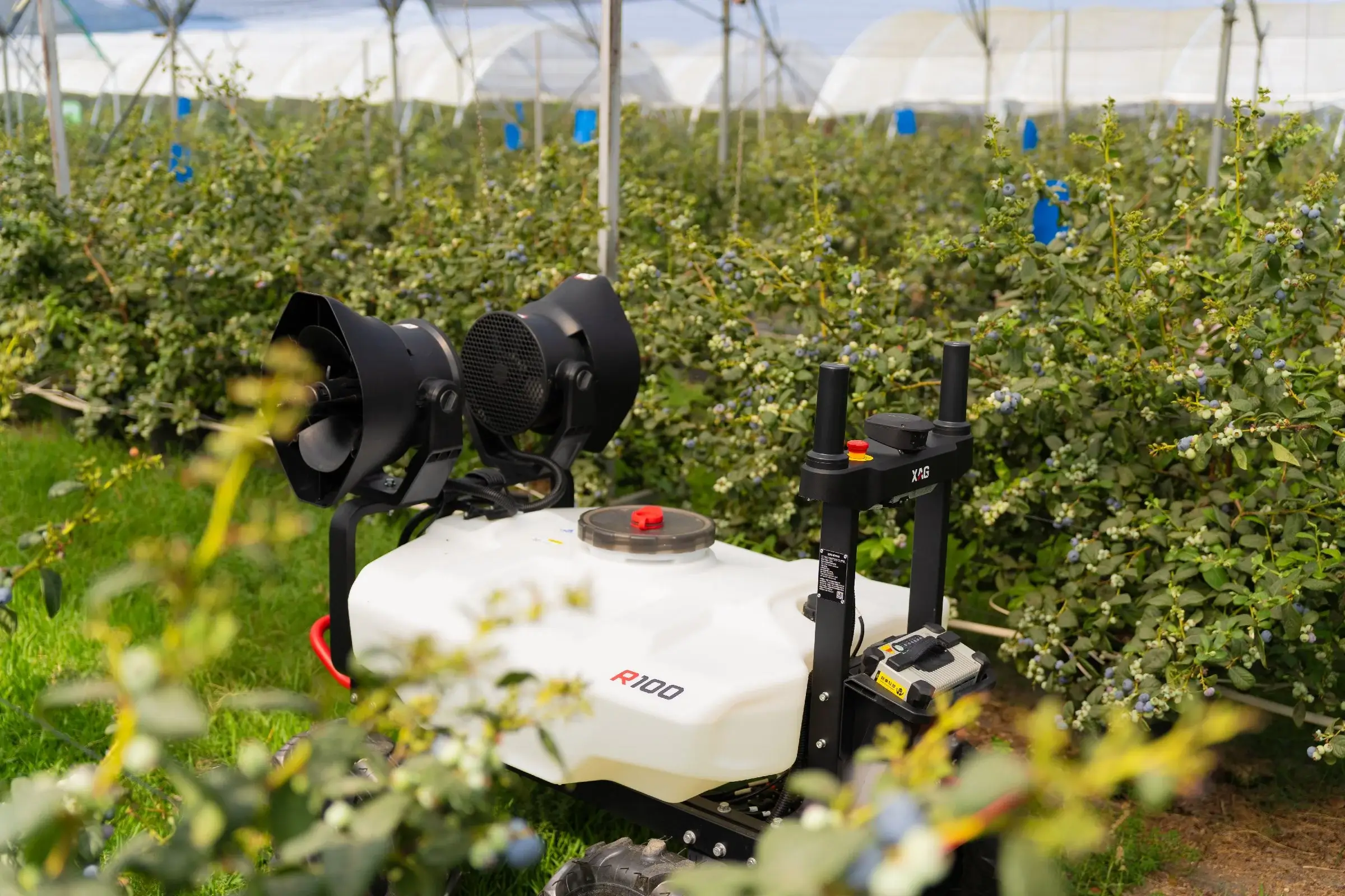 XAG R100 Agricultural Spray Robot product image 5